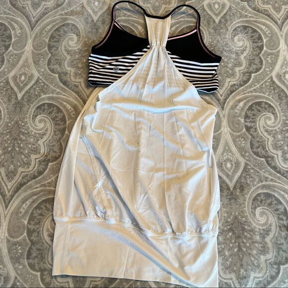 Lululemon flow tank top  - Picture 3 of 5